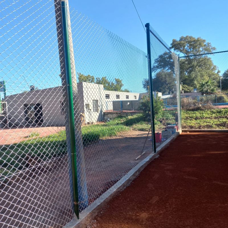 Cerco olímpico instalado en un complejo deportivo